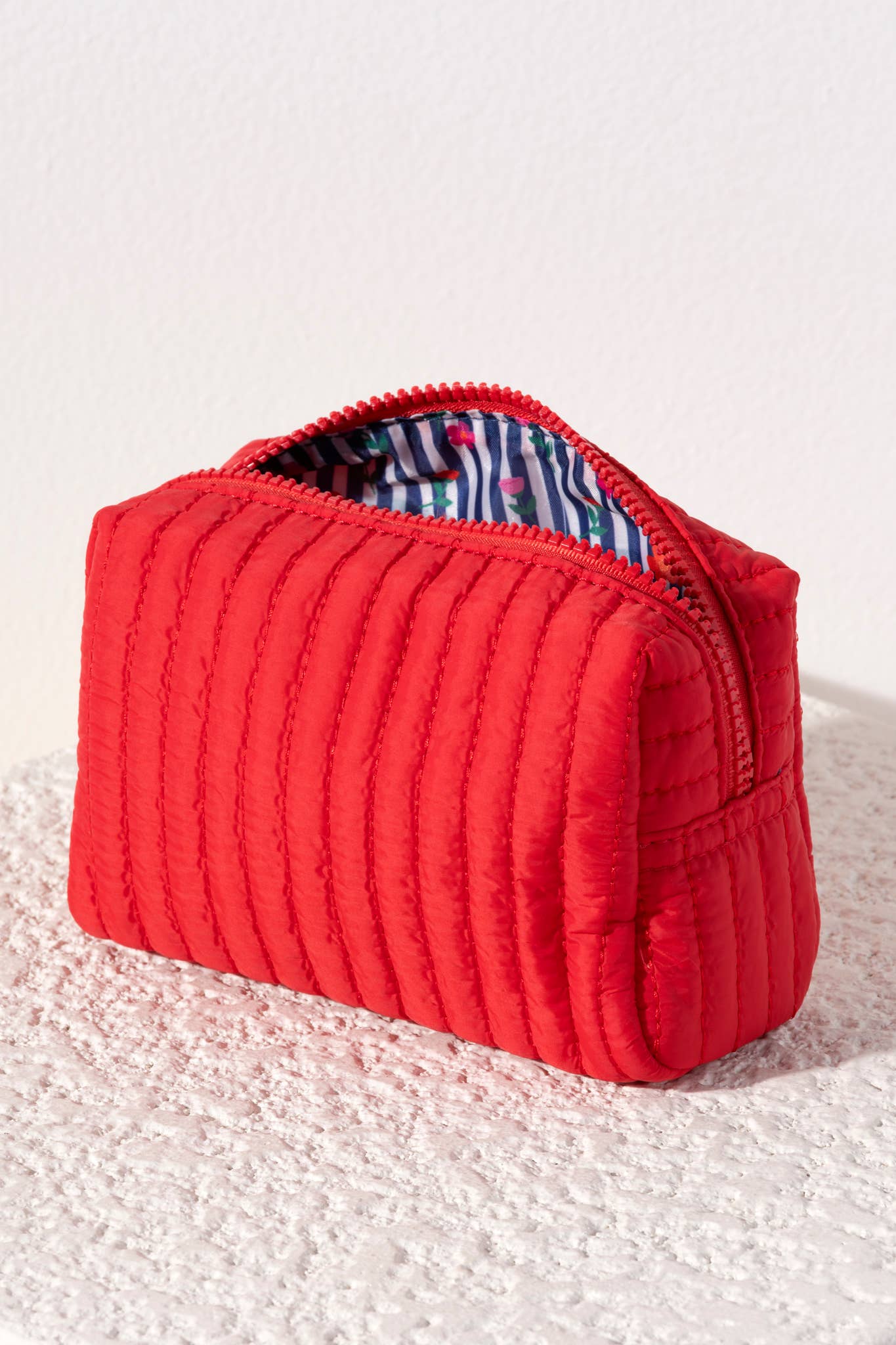 EZRA SMALL COSMETIC BAG: Pink