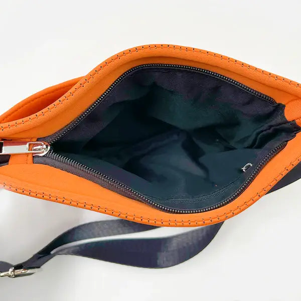 Simone Crossbody: BLACK