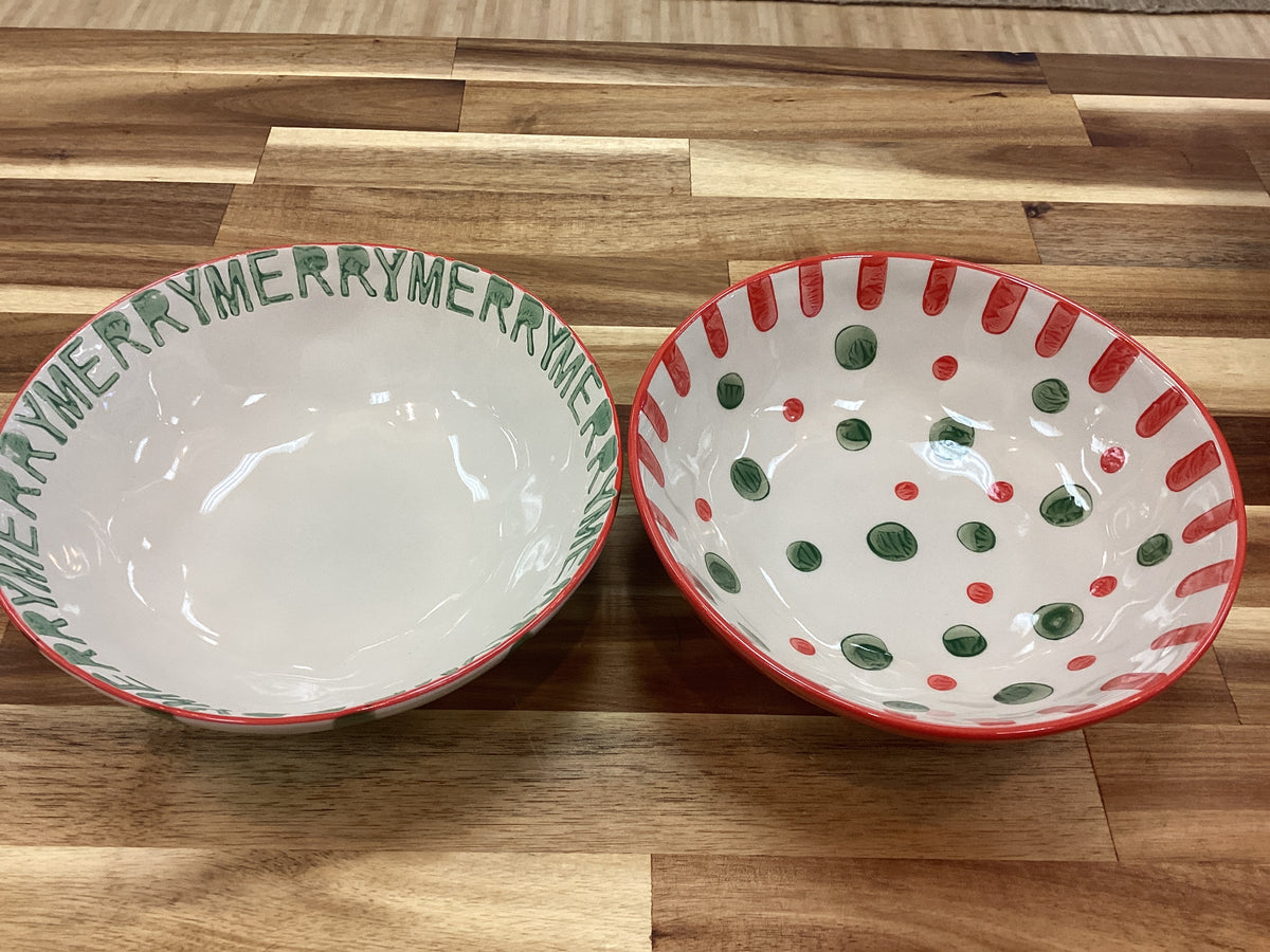 Christmas bowls/merry and polka dots