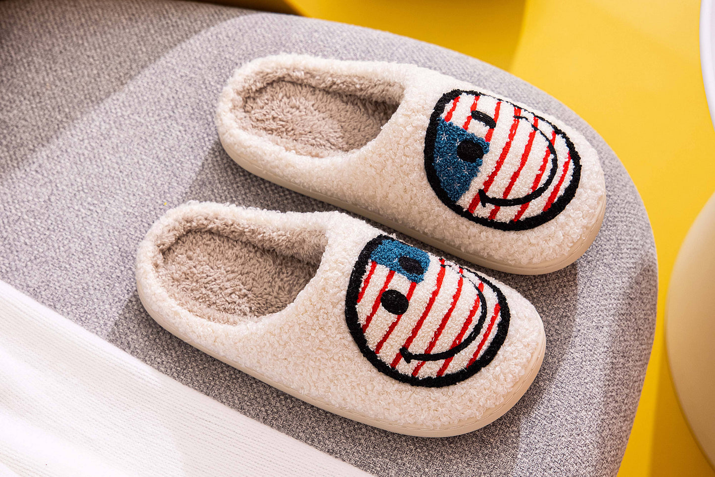 Happy Face Comfort Fluffy Fur Slider Slipper for adult: Large / White/Green