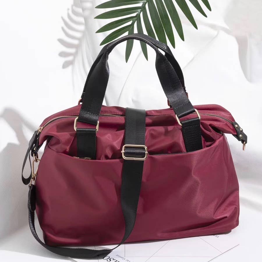 Nylon Travel Bag: Camo Green