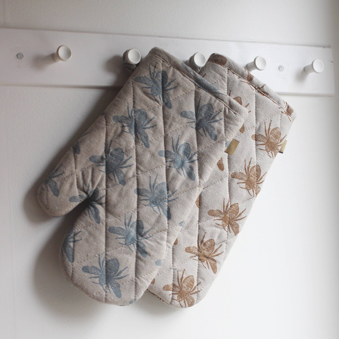 Bees Oven Glove Blue Haze