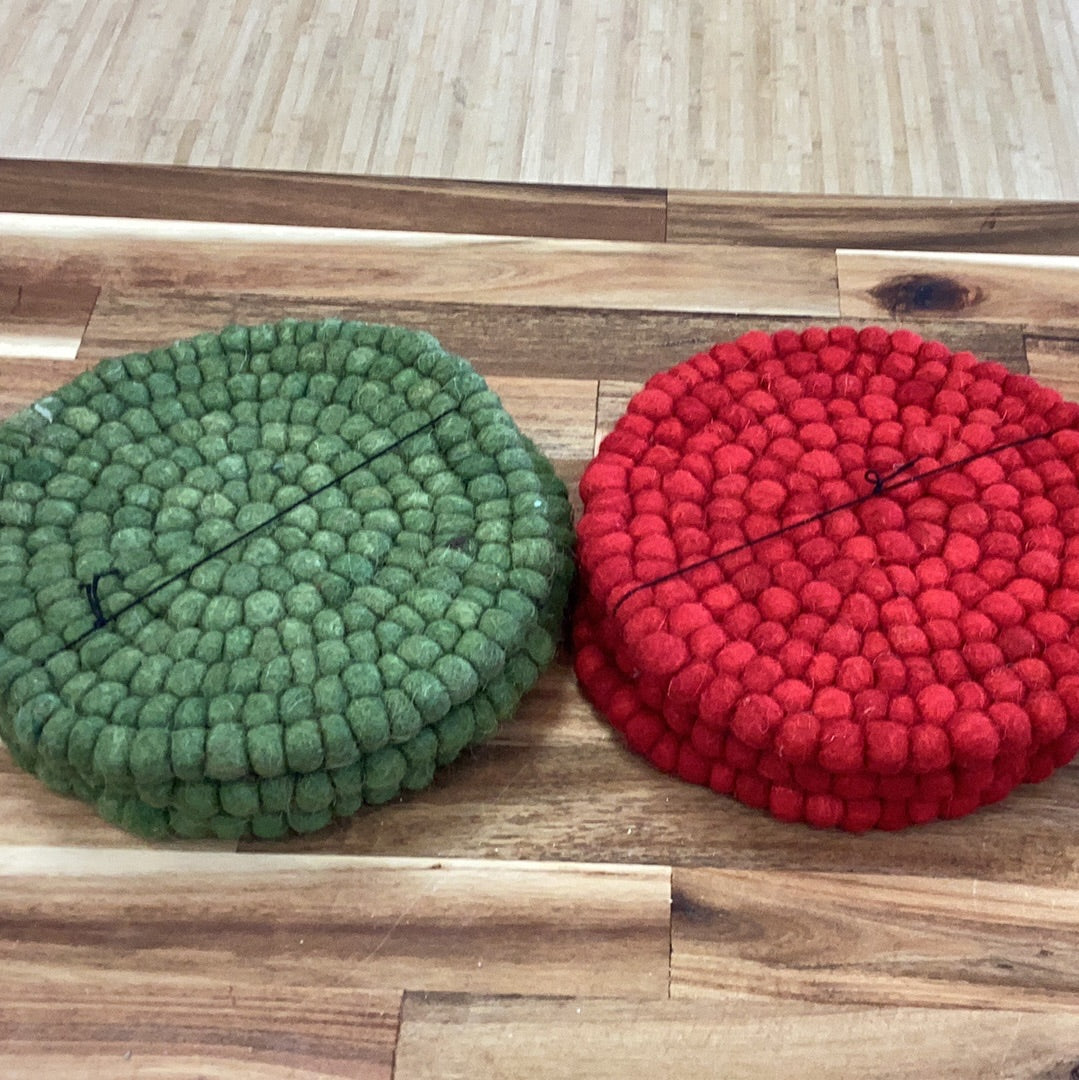 7” round wool felt trivet…2 colors…green and red