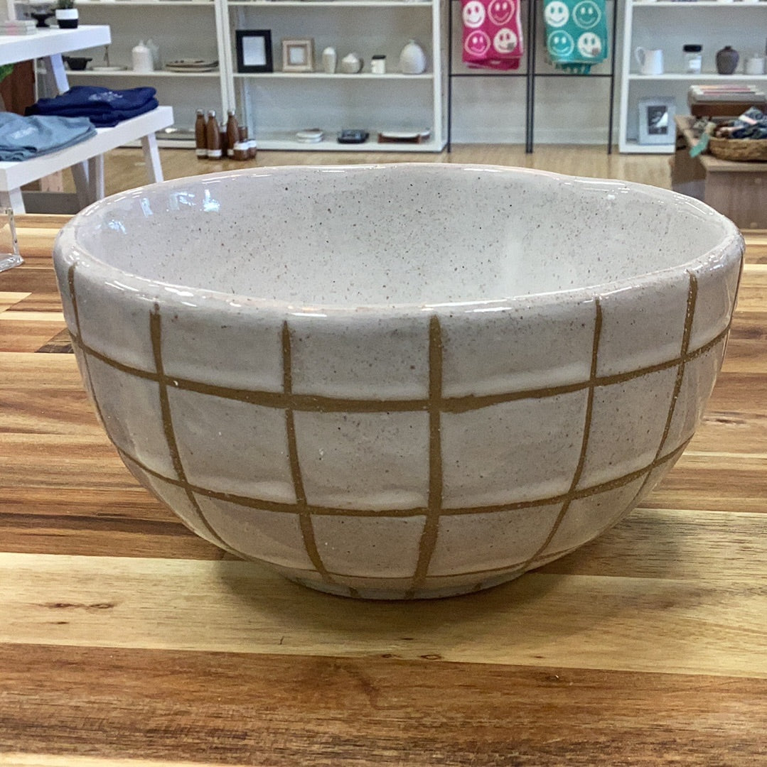 Stoneware bowl cream with brown lines
