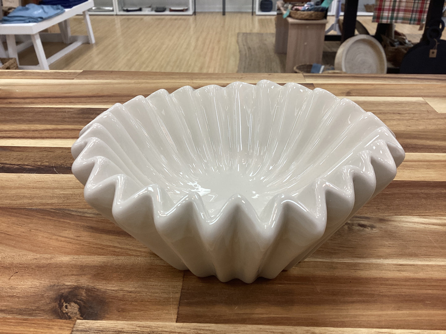 Fluted bowl…white