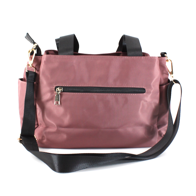 P22155 Waterproof Nylon Bag: 01 Black