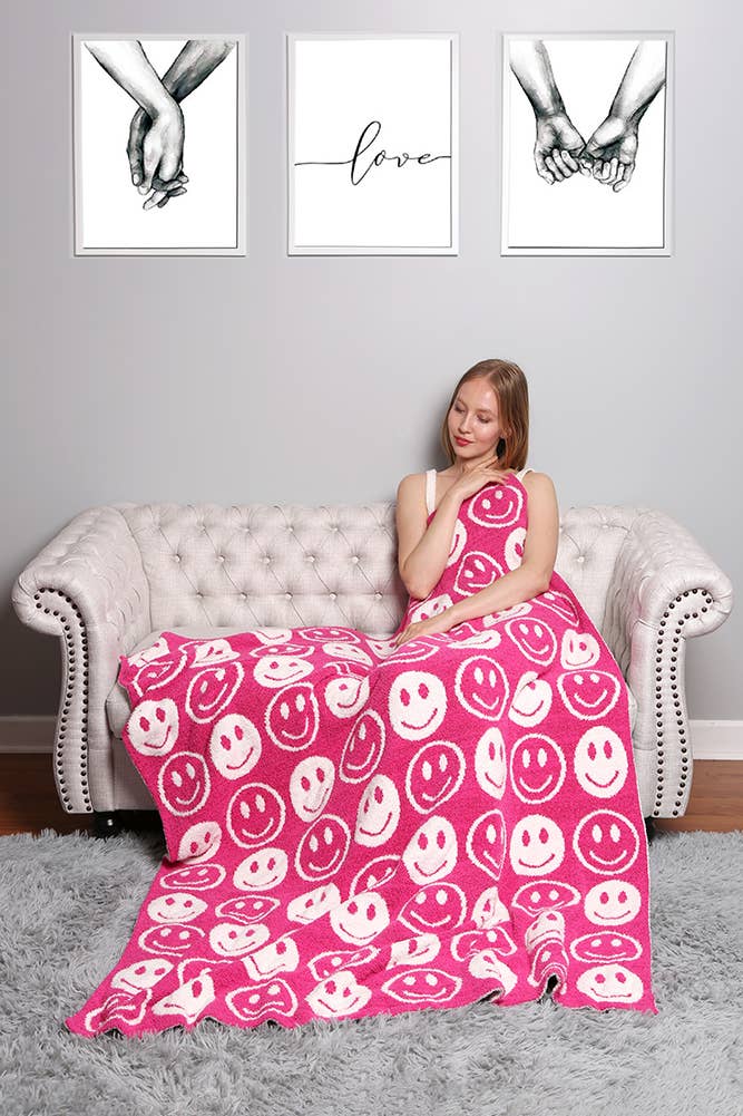 Happy Face Throw Blanket: Yellow