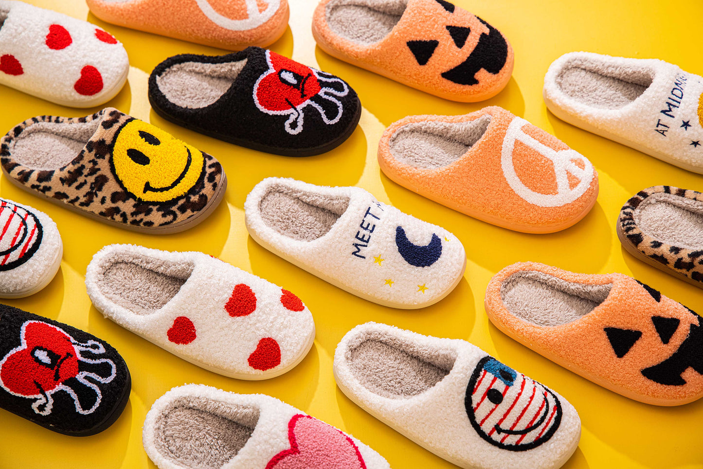 Multiple Style Heart Illustrated Plush Fur Slip on Slippers: Heart Dot / 39-40