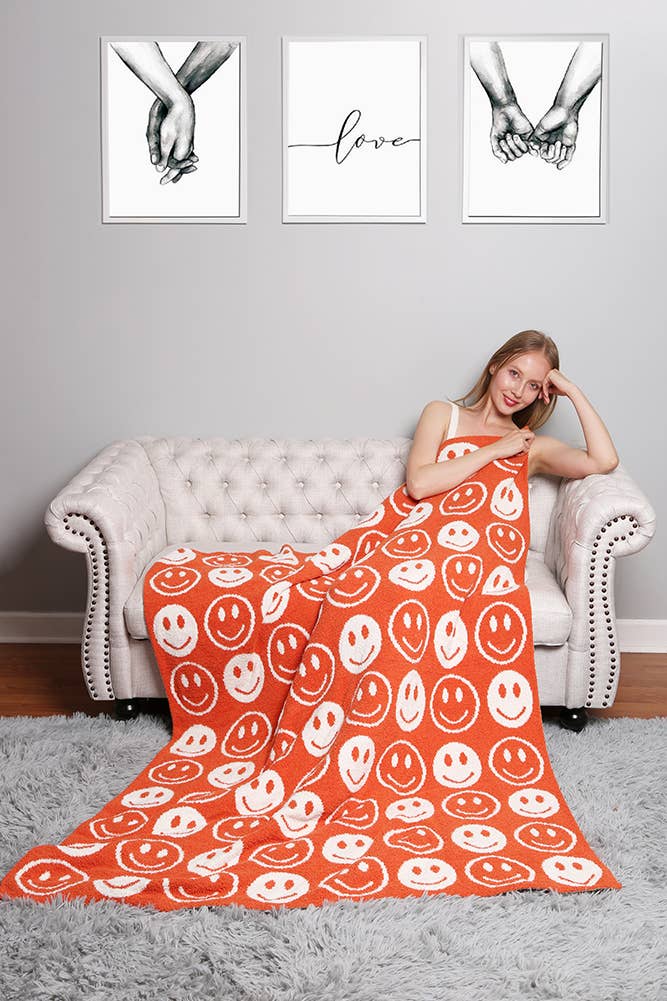 Happy Face Throw Blanket: Yellow