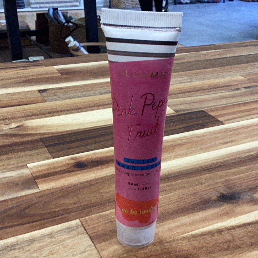 Illume pink pepper fruit