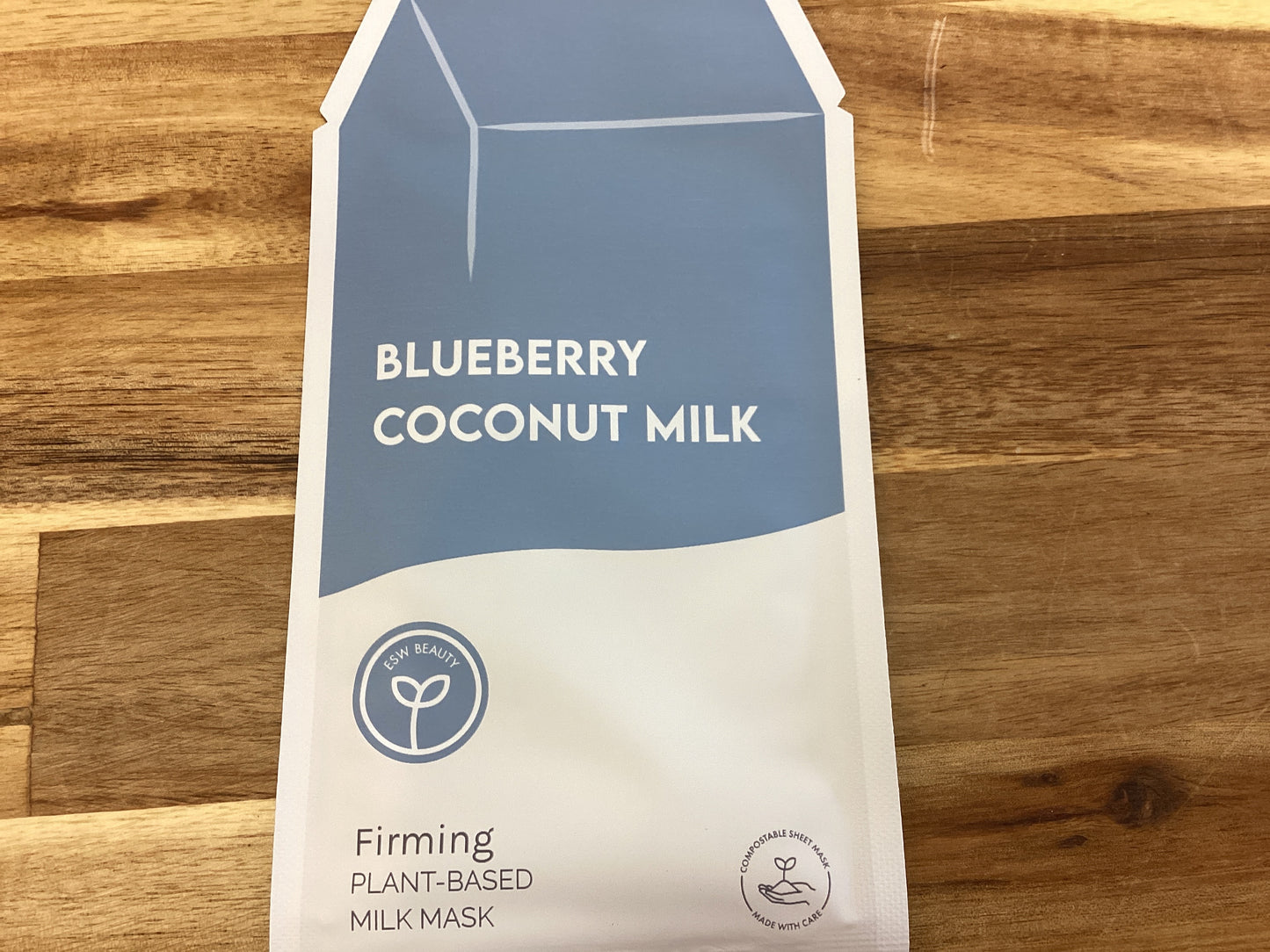 Blueberry Coconut Milk Firming Plant-Based Milk Sheet Face Mask