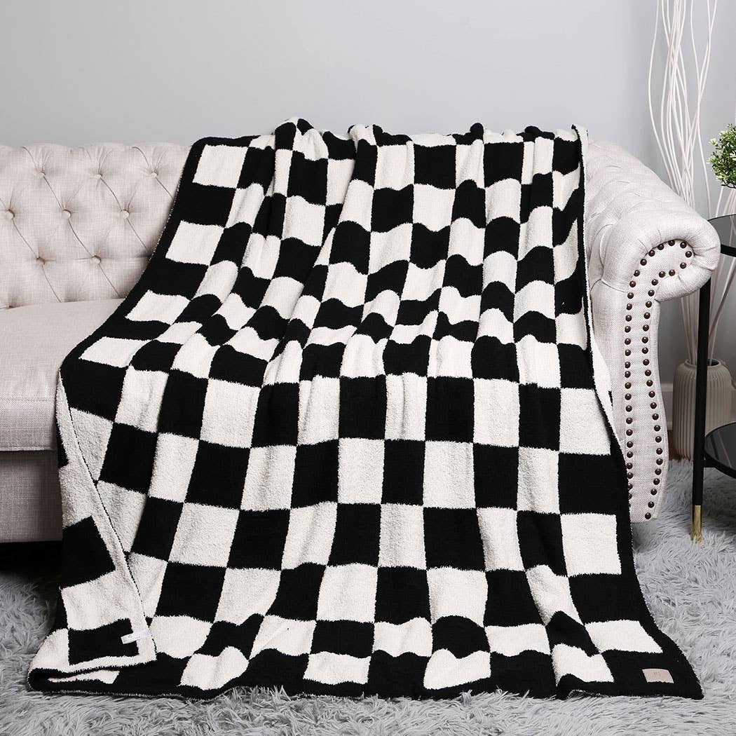 Checkerboard Throw Blanket: Pink
