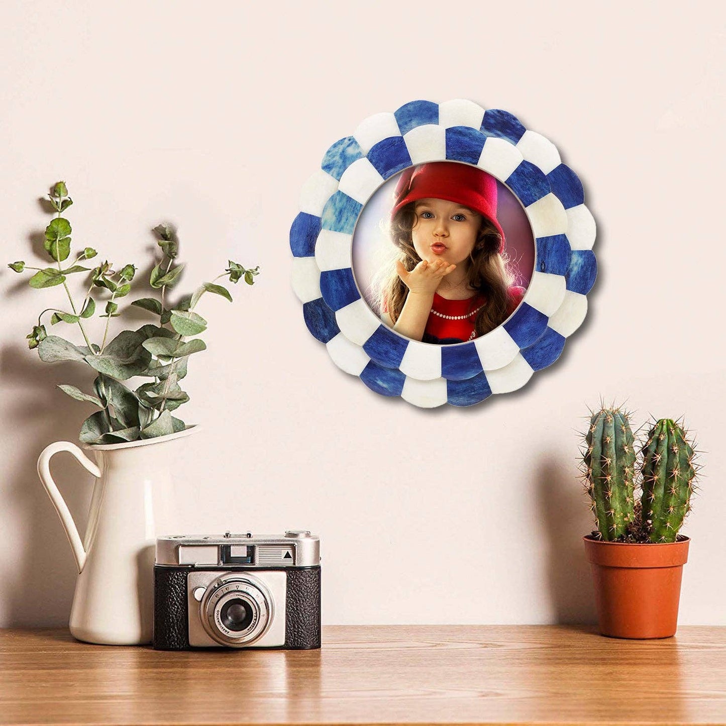Picture Frame Scalloped Art Blue & White 4x4 Inch: Blue & White