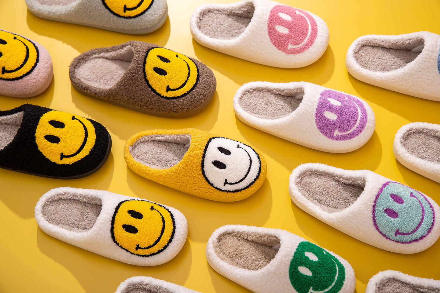 Happy Face Comfort Fluffy Fur Slider Slipper for adult: Large / White/Green