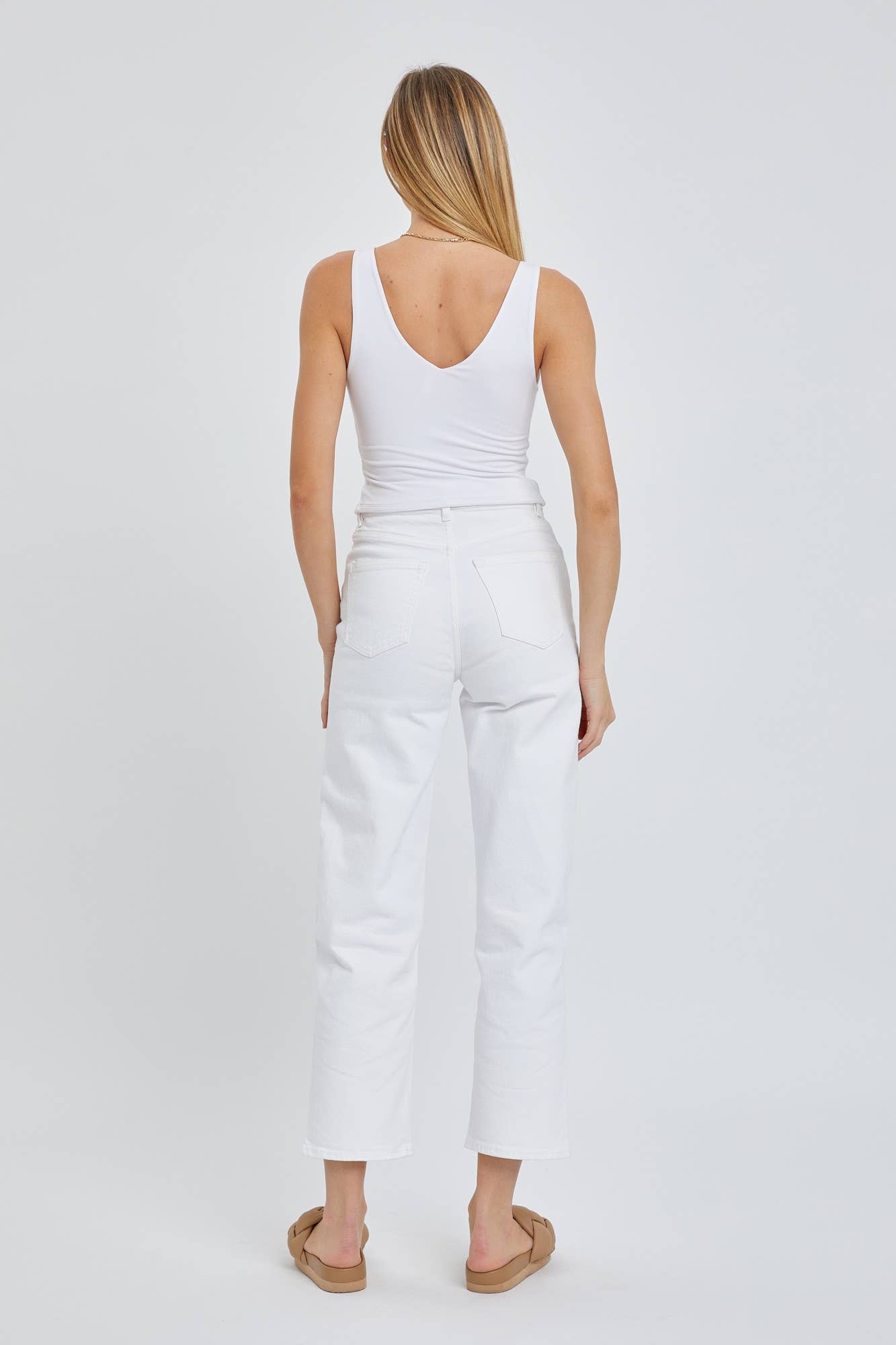 Crop V-Neck Tank: L / Cropped / Black