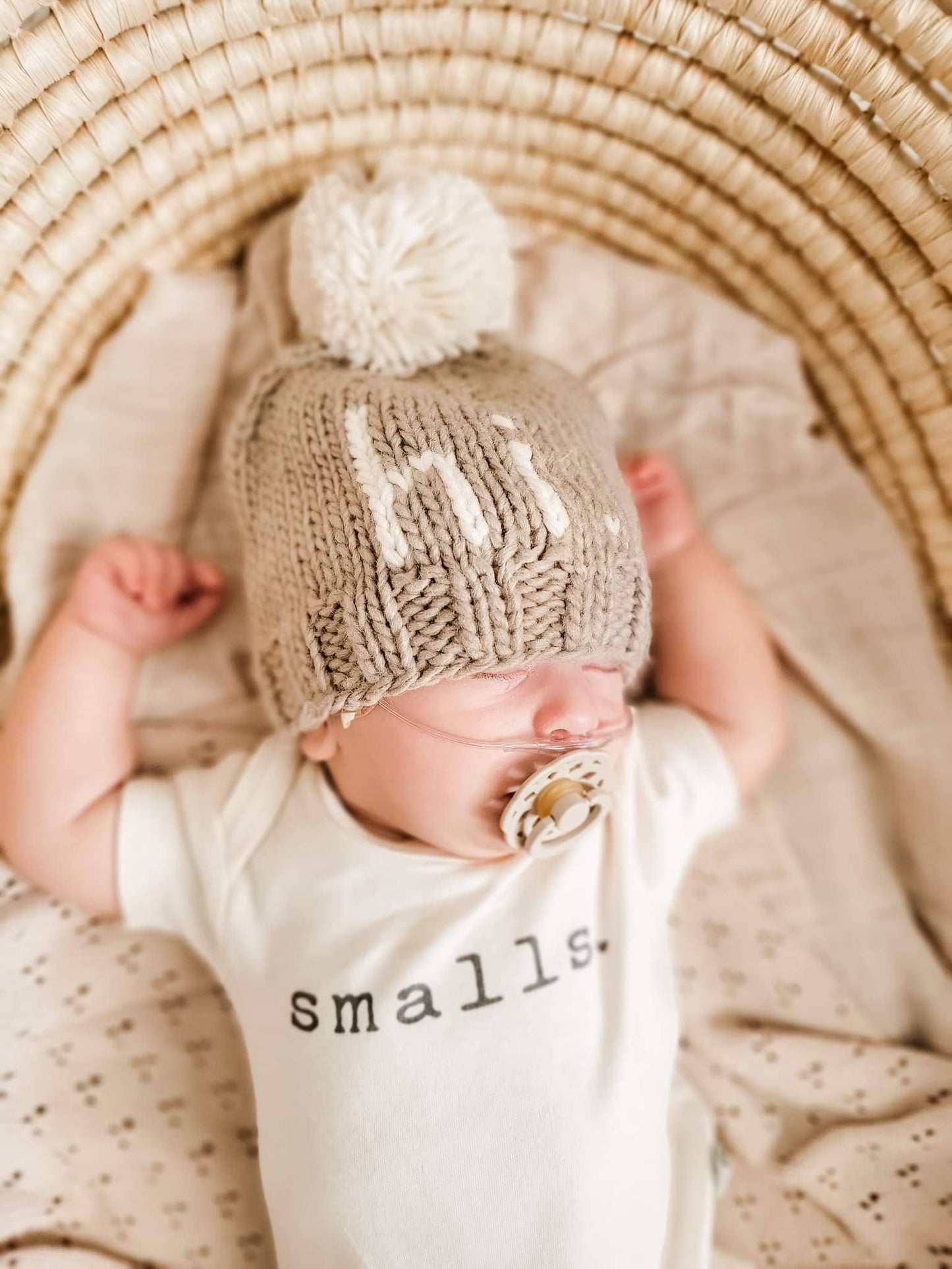 hi. Pebble Brown Hand Knit Beanie Hat: S (0-6 months)
