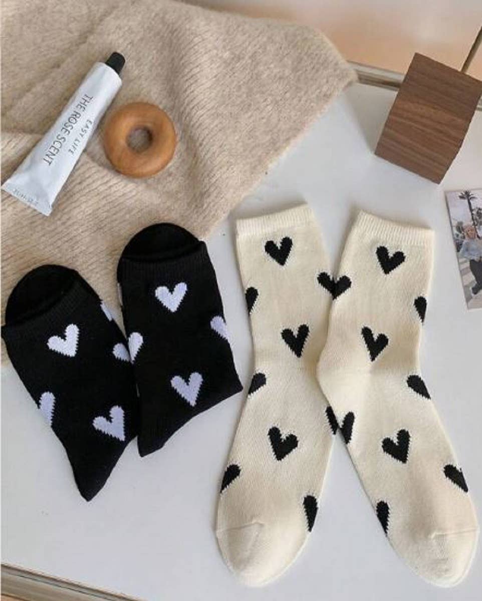 ...._ SI-25637 VALENTINE HEART PATTERN CASUAL SOCKS, 3 PAIRS IN 1: WHITE-163233 / OS