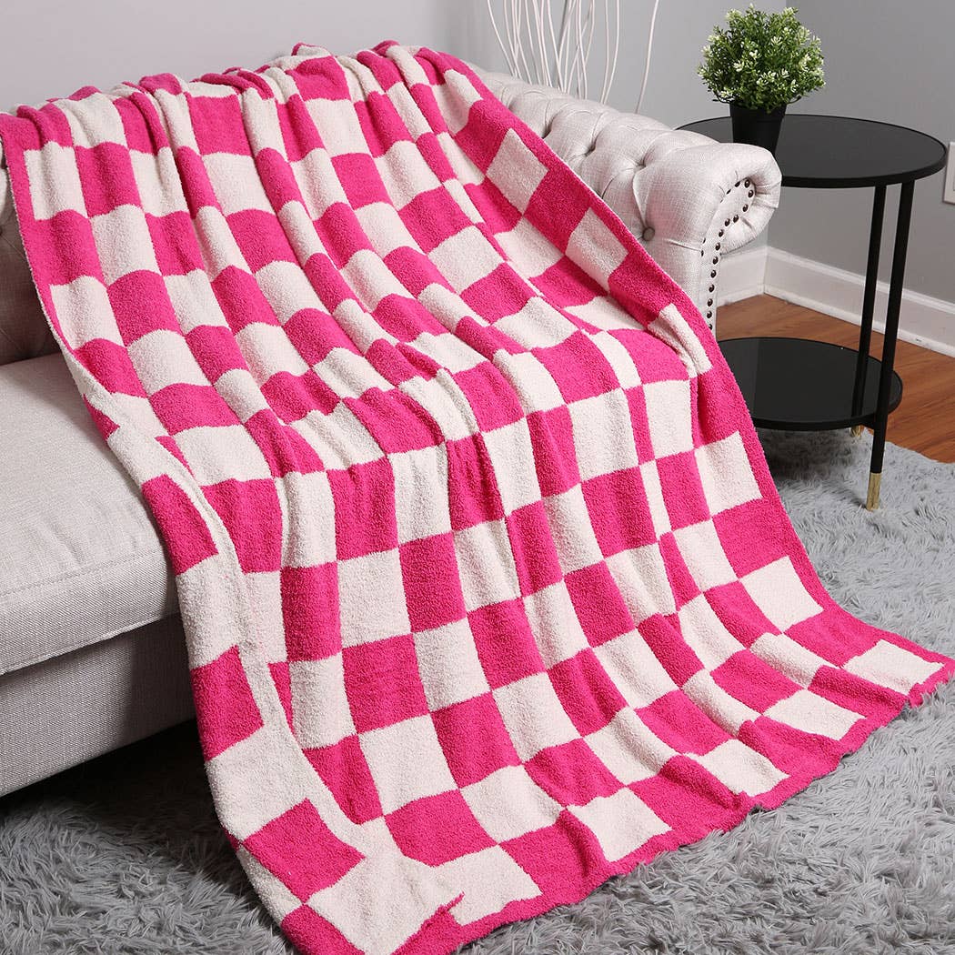 Checkerboard Throw Blanket: Pink