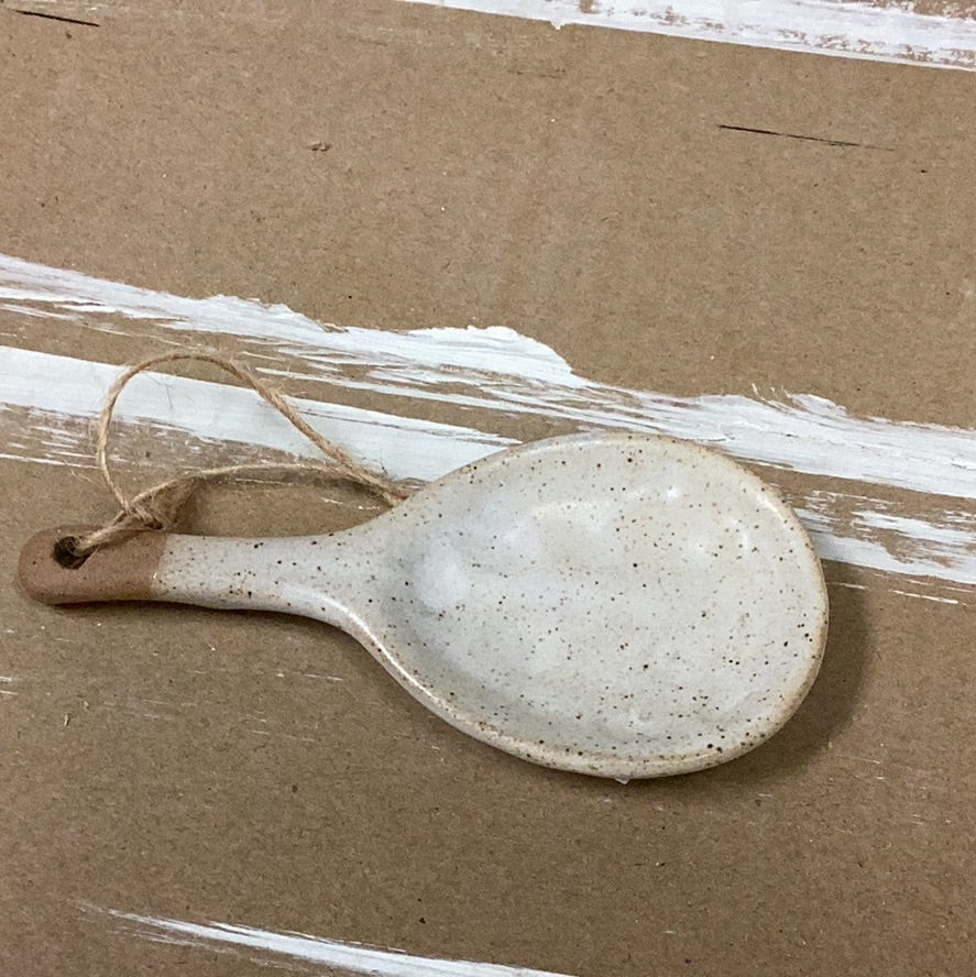 Inner 4.09” white spoon tray
