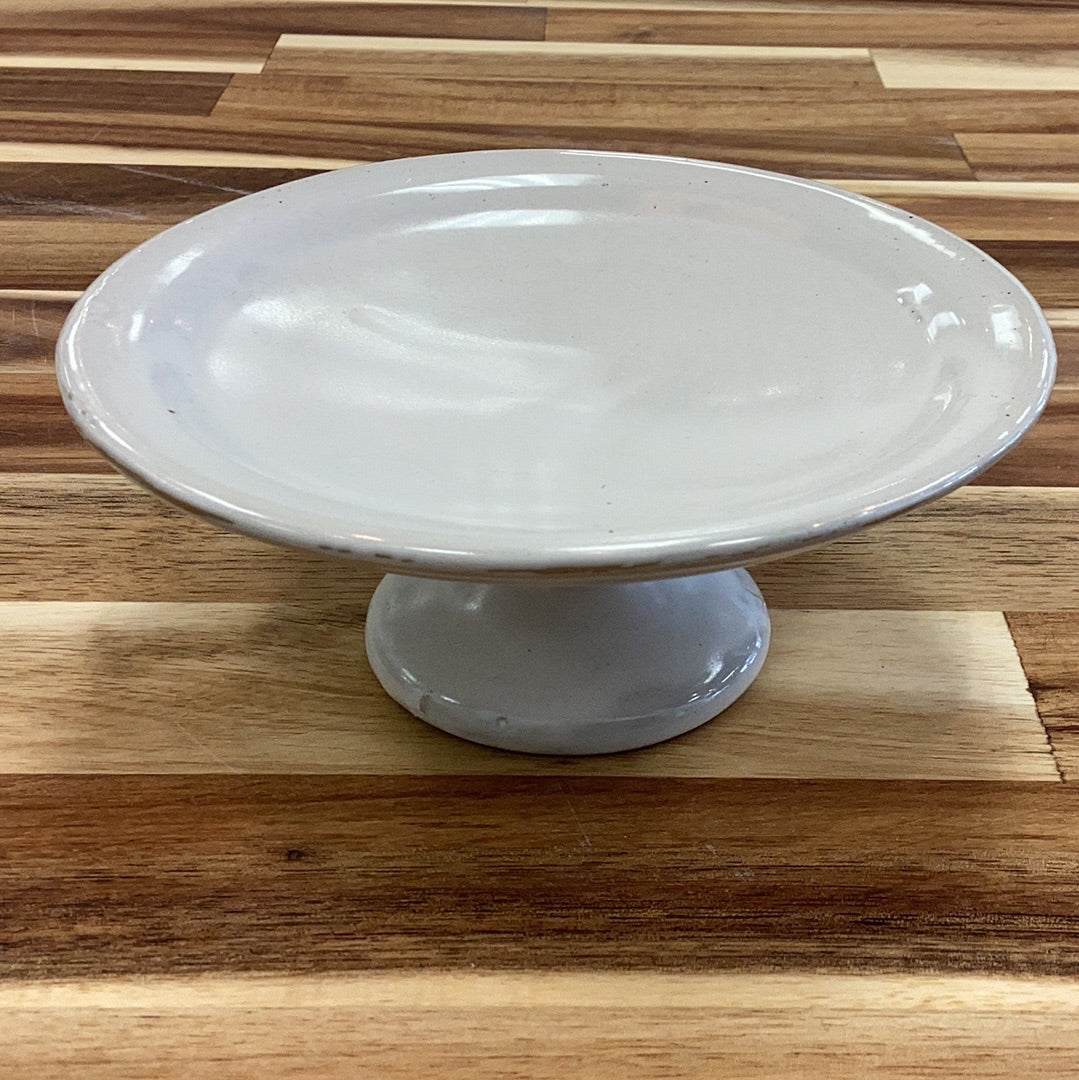 Stoneware pedestals with matte finish