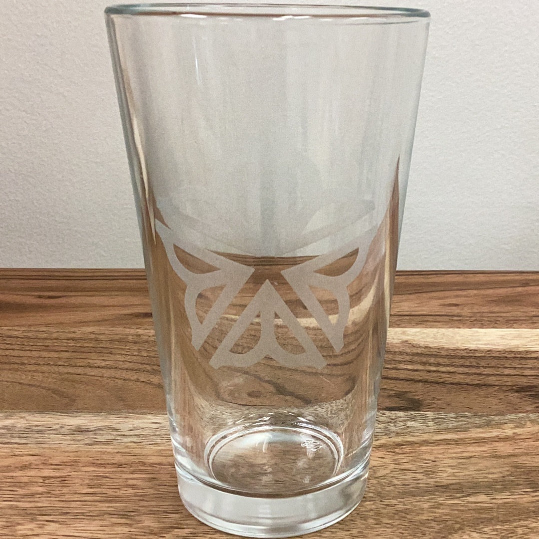 Pint glass flower symbol