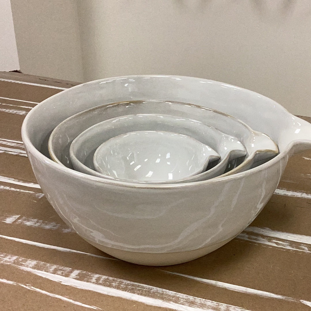 Stoneware batter bowls with glaze