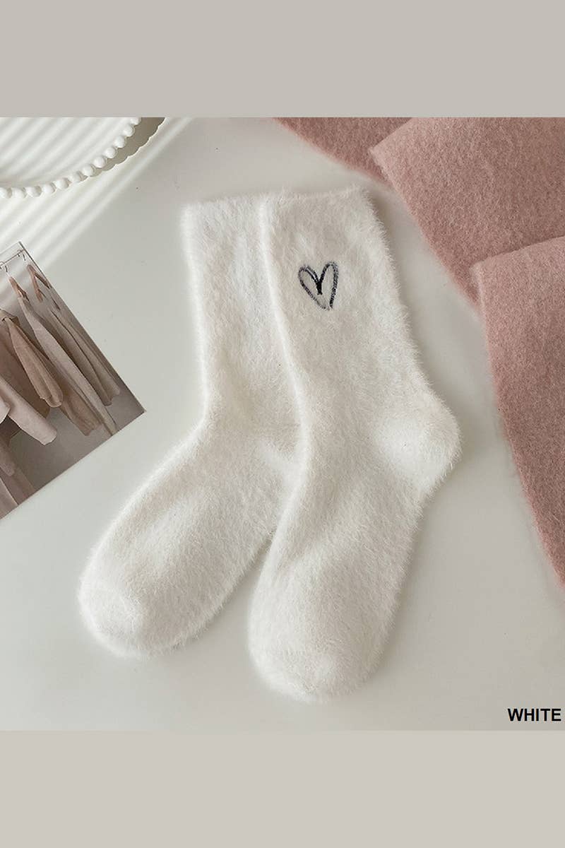 .....SI-25625 HEART EMBROIDERY WARM COMFY SOCKS, 3 PAIRS IN 1: WHITE-163189 / OS