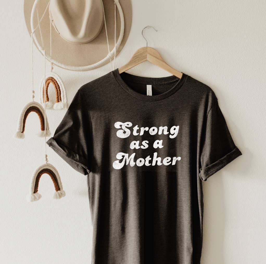 STRONG AS A MOTHER Graphic T-Shirt: S / VINTAGE WHITE