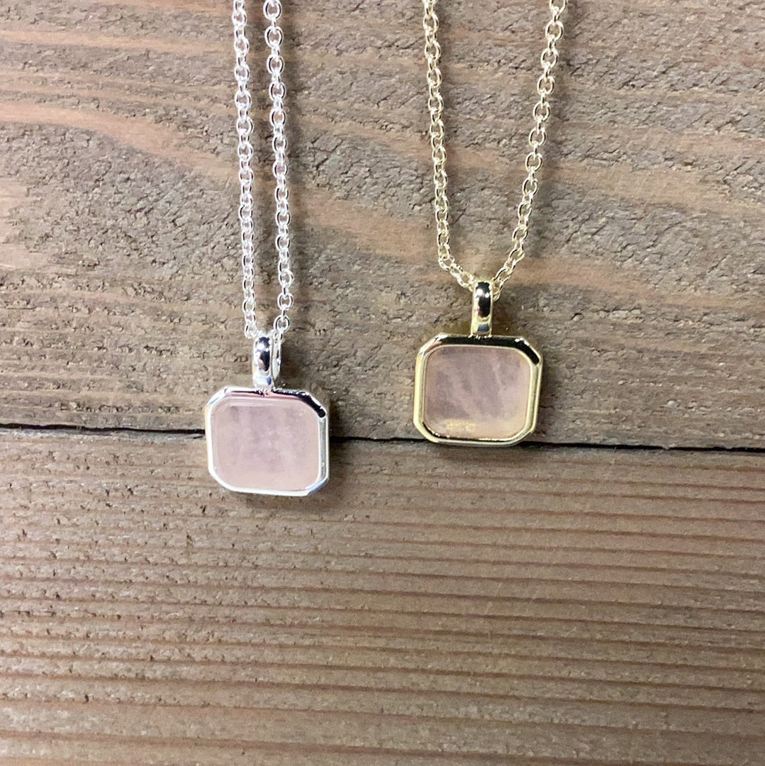 Glee Florence square necklace gold/ rose quartz