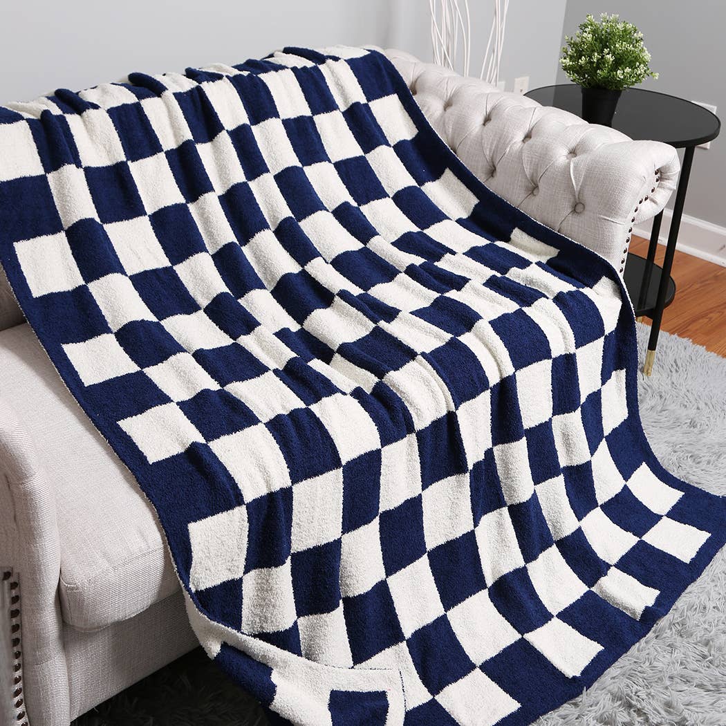 Checkerboard Throw Blanket: Pink