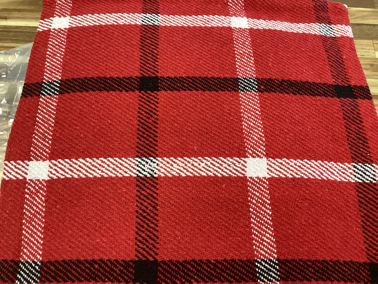 18” sq pillow, red/white/black