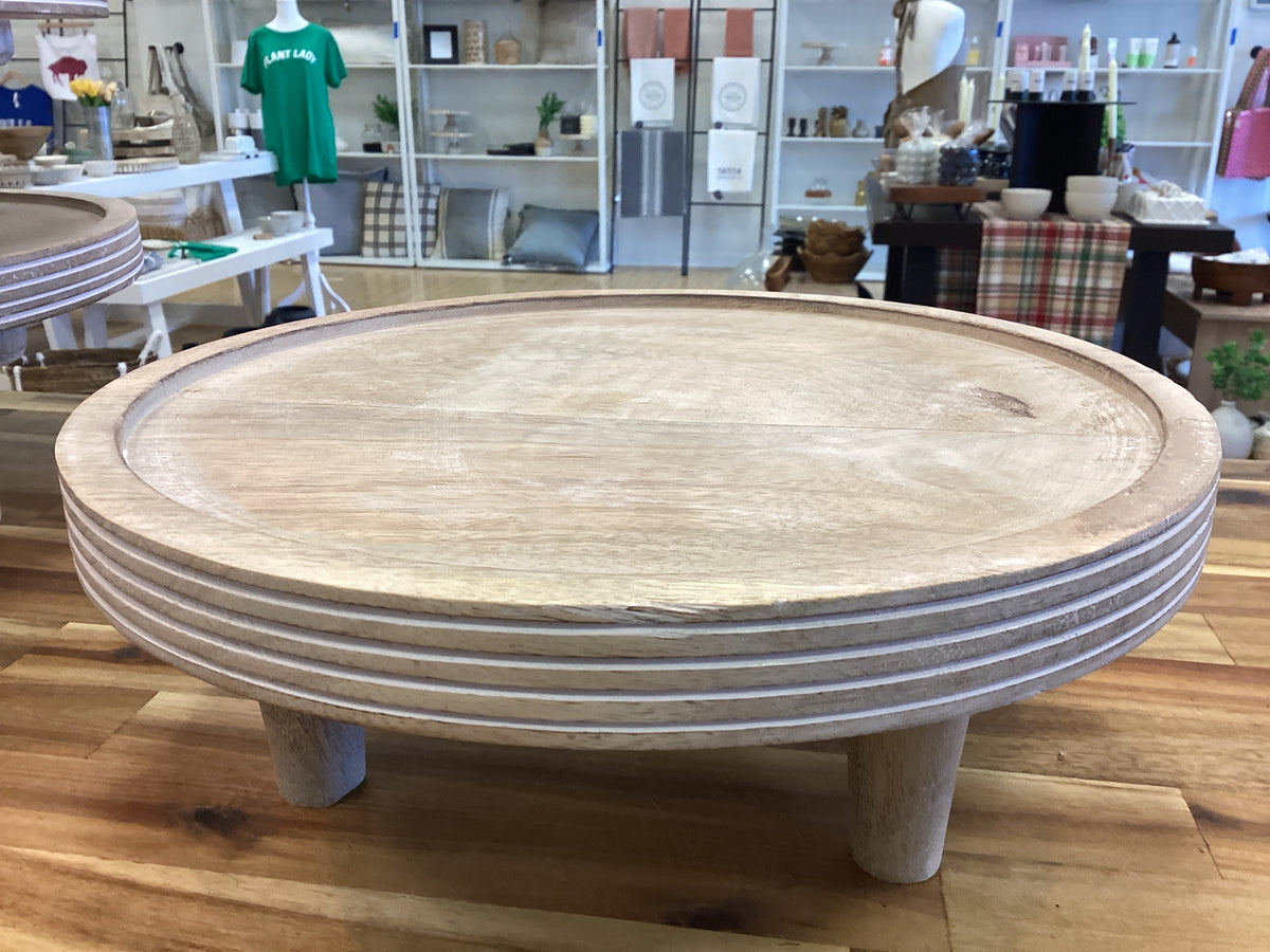 Round pedestal platter