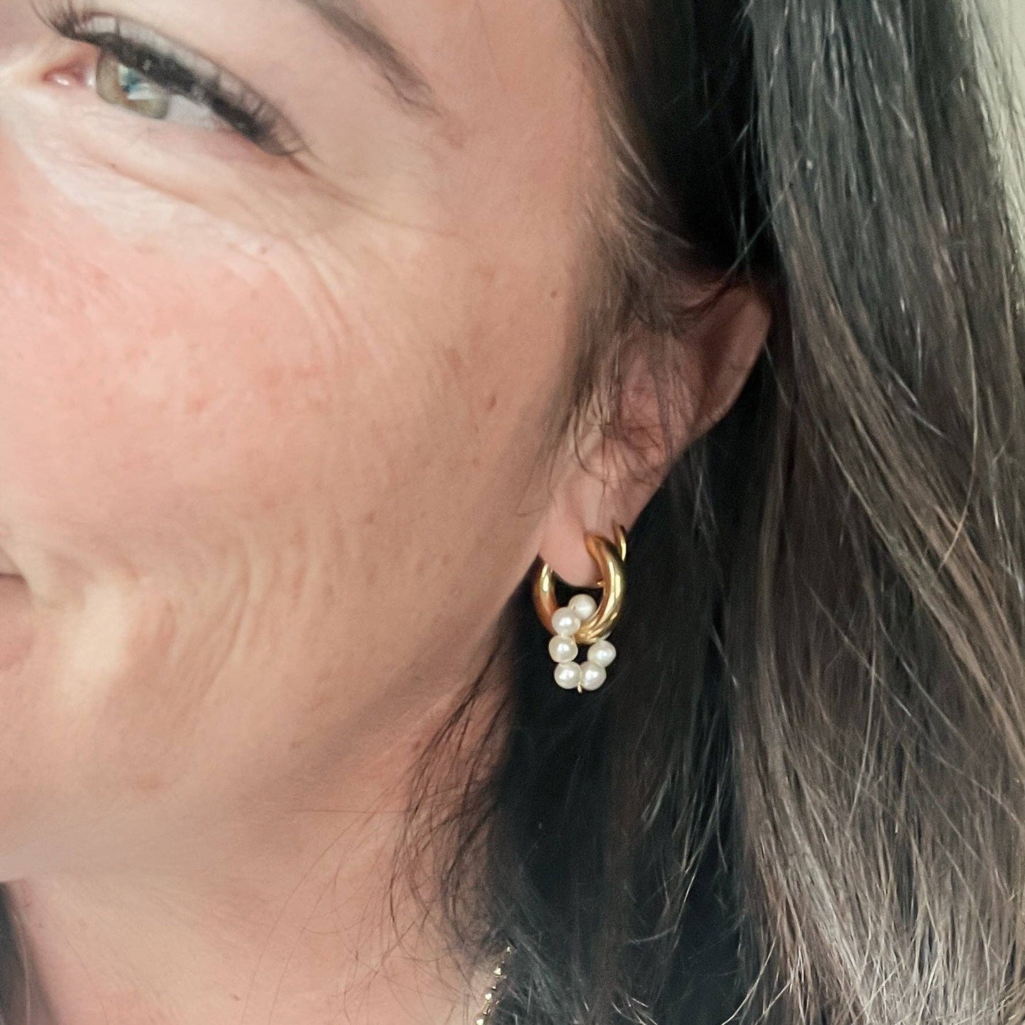 Pearls & Gold Hoop Earrings