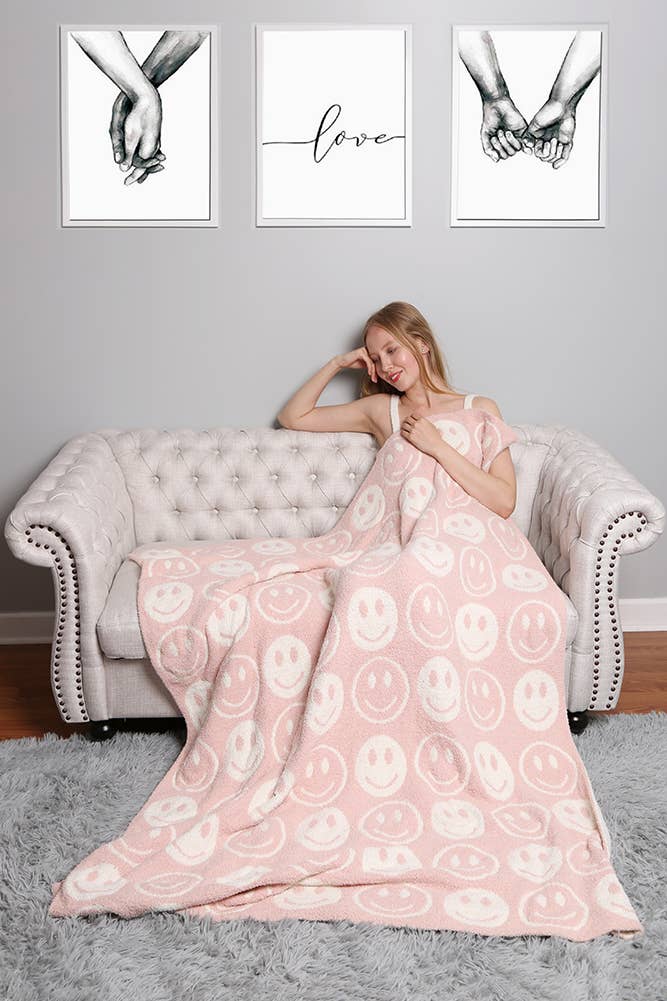 Happy Face Throw Blanket: Yellow
