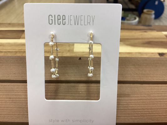 Glee Jolie hoops gold/ white pearl
