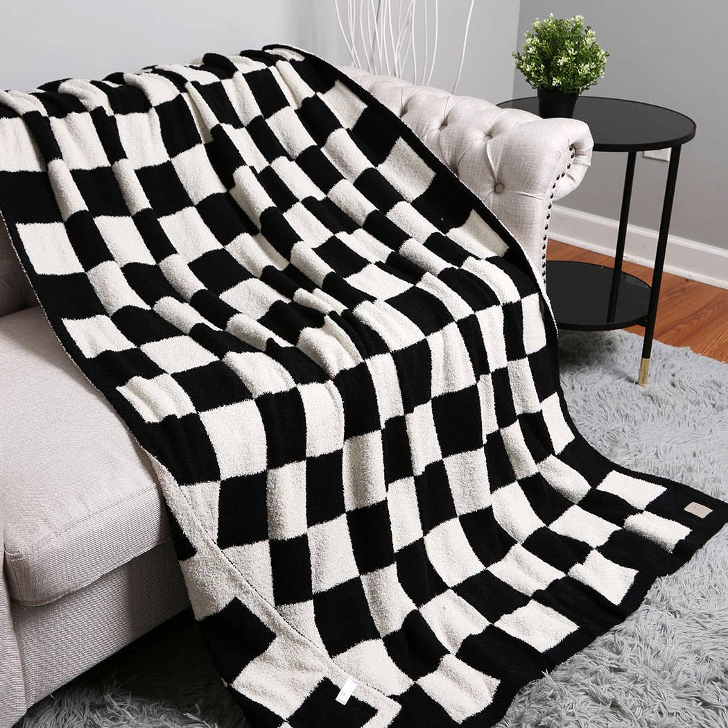 Checkerboard Throw Blanket: Pink
