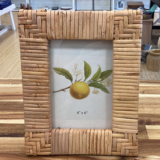 Hand woven rattan photo frame 4x6