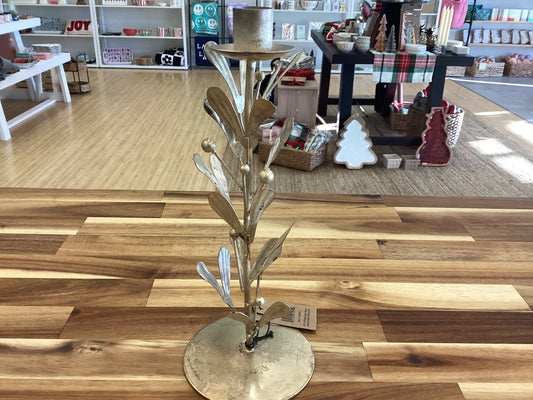 Gold candlestick holder with leaves and berries