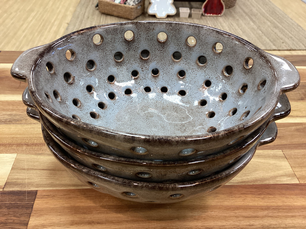 Brown/blue berry bowl glazed