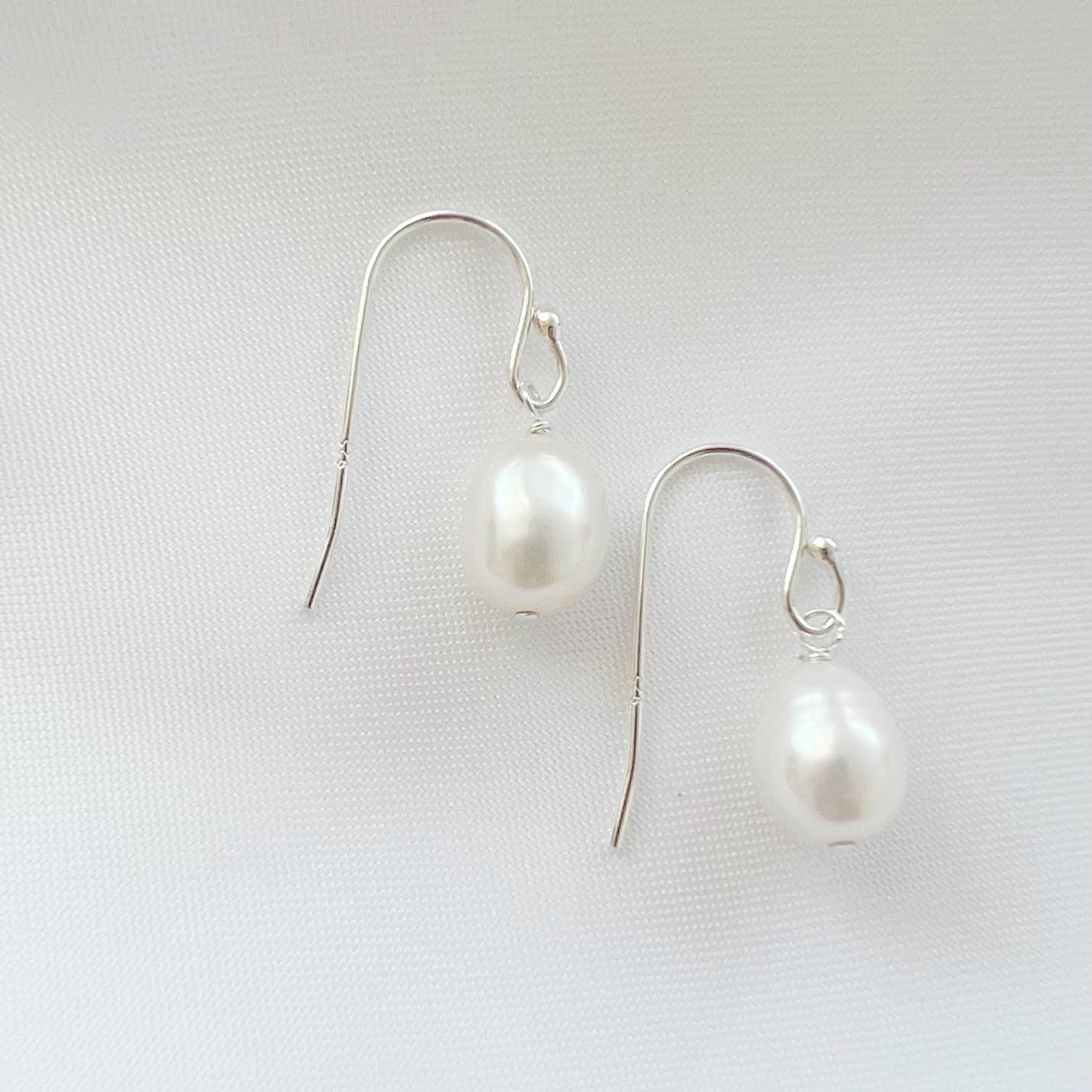 Kaia Freshwater Pearl Dangle Earrings Gold / Silver: 14k Gold Filled