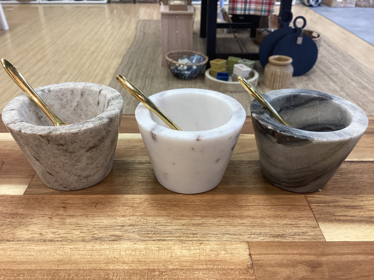 Marble bowl w/brass spoon 3 colors