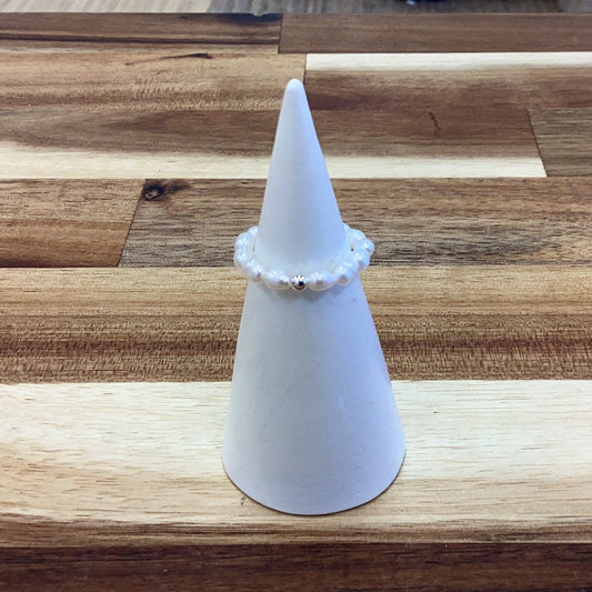 Glee Sweet N Simple ring/white pearl