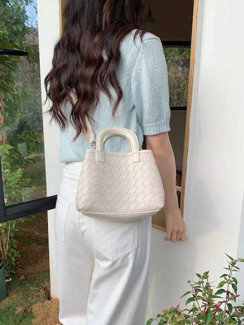 Coffee Mini Woven Top-Handle Crossbody Bag w/Cosmetic Pouch: 05 Coffee