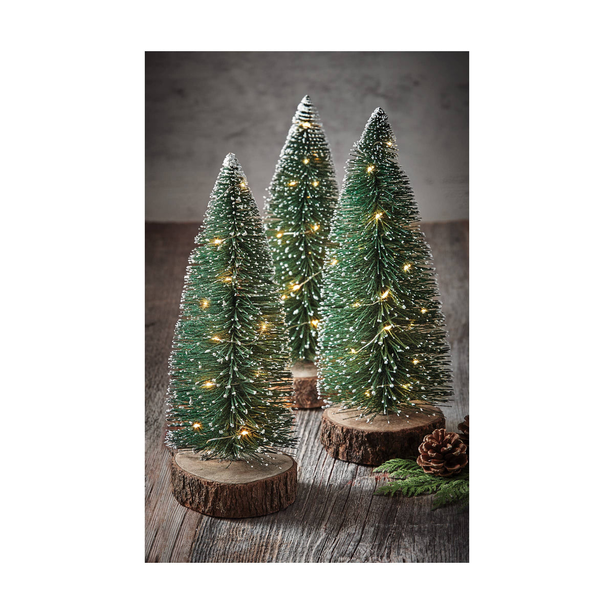 Vintage Light Up Bottle Brush Tree - Dark Green