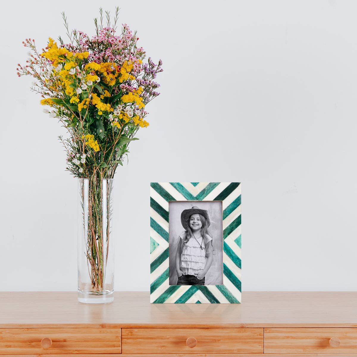Picture Frames Chevron Pattern Green & White 4x6 Inch: Green