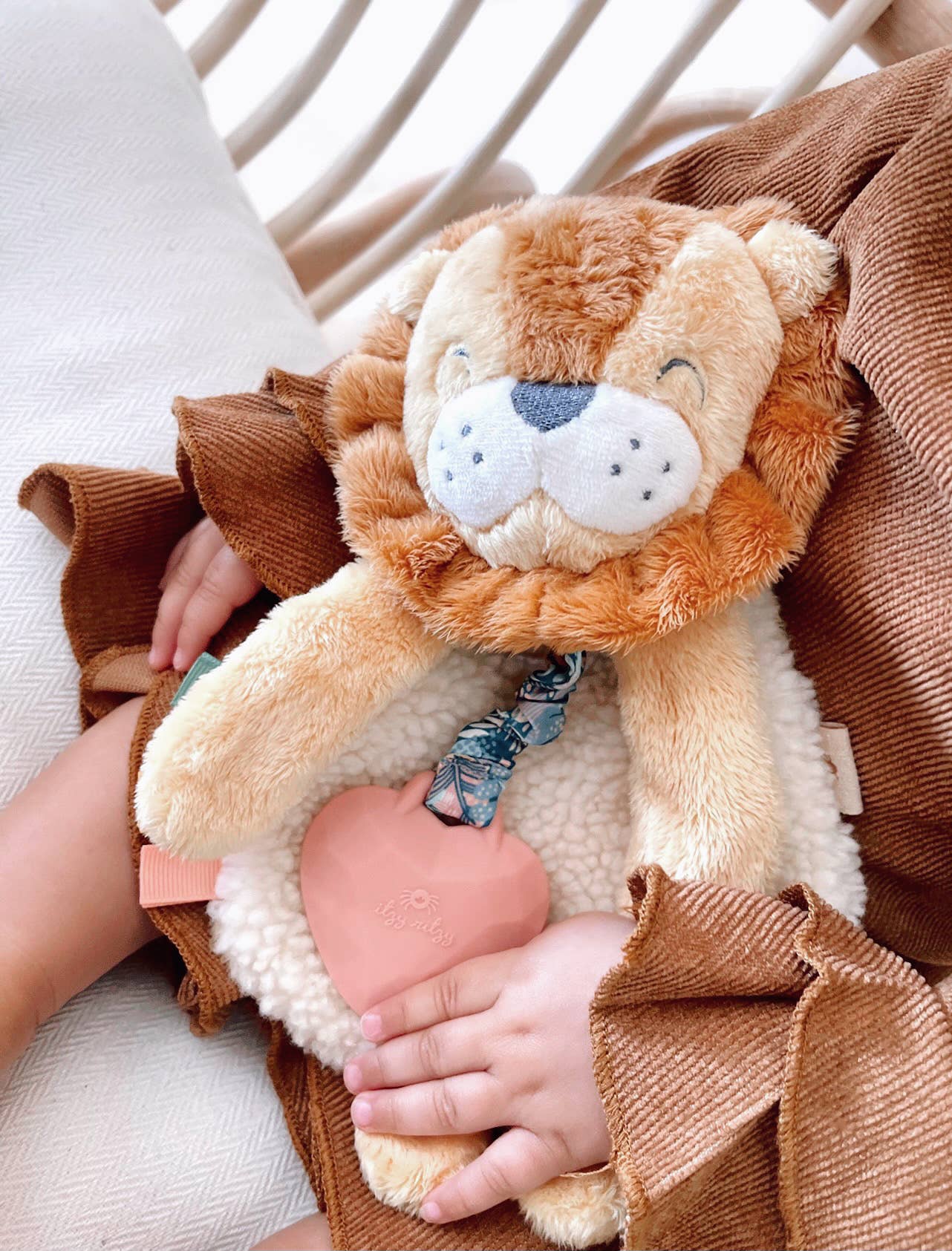 Itzy Friends Lovey™ Plush: Peyton the Sloth