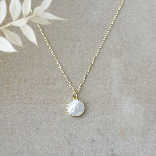 Alluring Necklace-Mother of Pearl: Gold/Mother Of Pearl