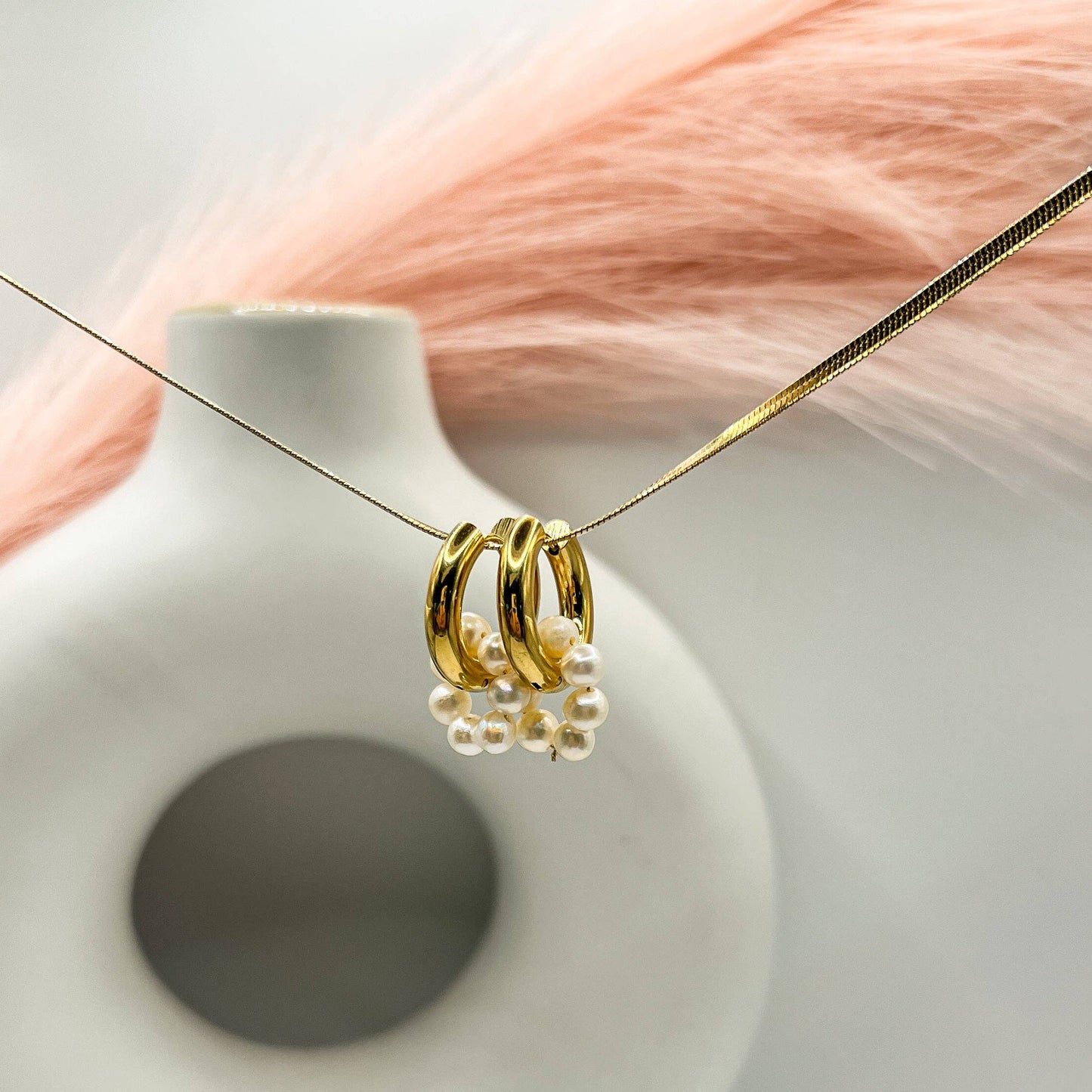 Pearls & Gold Hoop Earrings