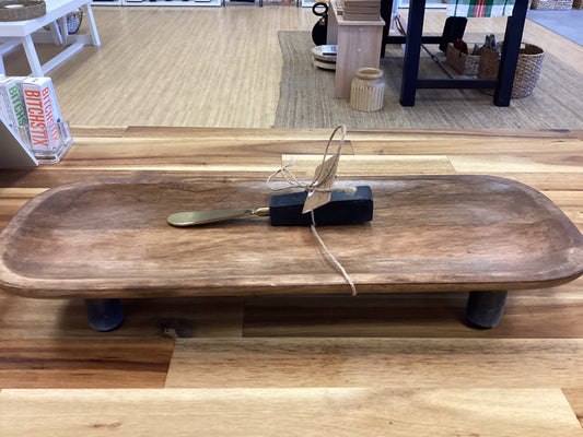 Footed wood/marble board set with spreader