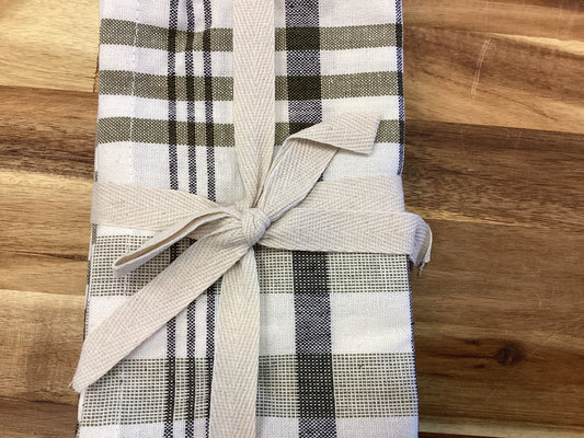 18” sq napkin, green/ white/ black plaid